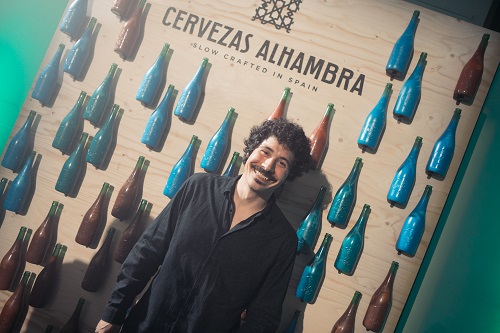 Cervezas Alhambra presenta in Italia la special edition firmata dall’artista Alan Sastre!