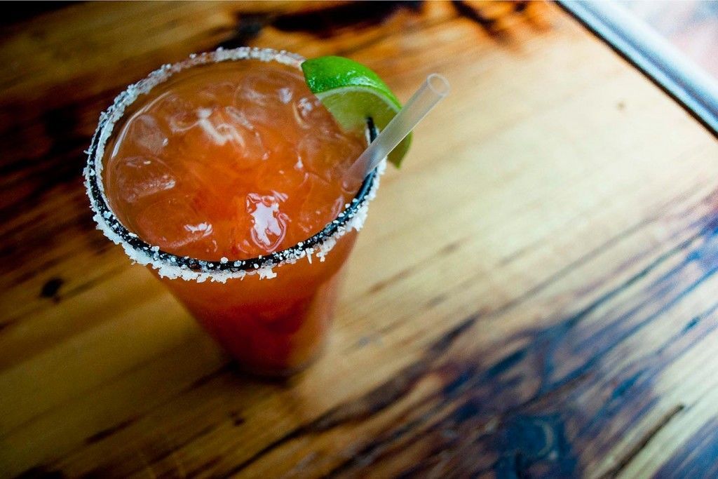 La Michelada: il cocktail che sposa birra e pomodoro